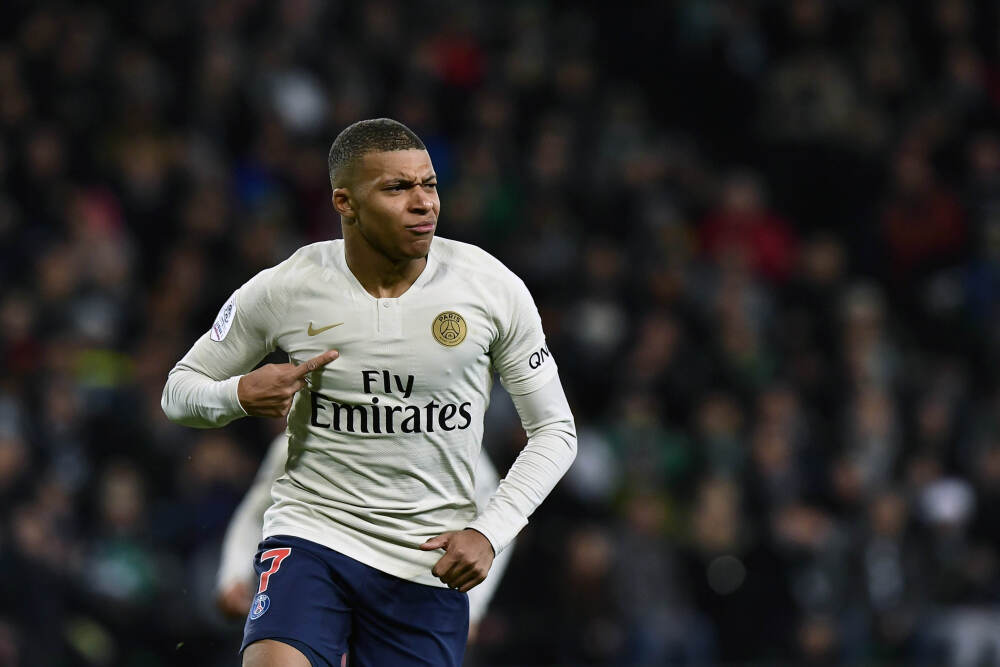 提振内需要多维发力久久为功